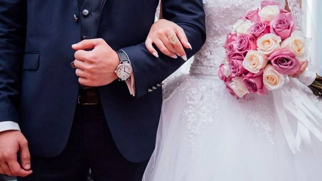 150 bin liralık evlilik kredisinin detayları netleşti: Faizsiz krediyi öncelikli alacaklar belli oldu 10